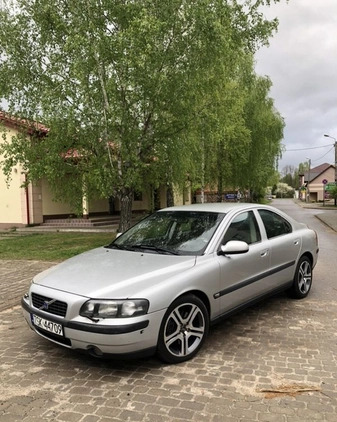 Volvo S60 cena 10800 przebieg: 294000, rok produkcji 2002 z Płońsk małe 301